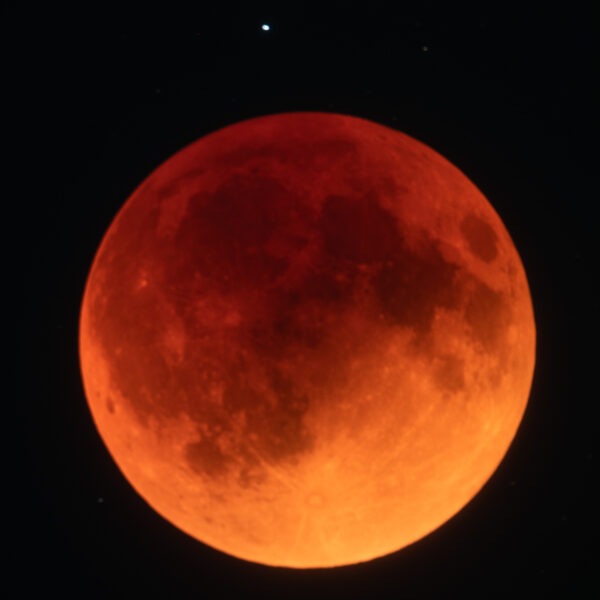 Total Lunar Eclipse at Maximum - 15May2022, 2211MDT from Colorado Springs, Colorado